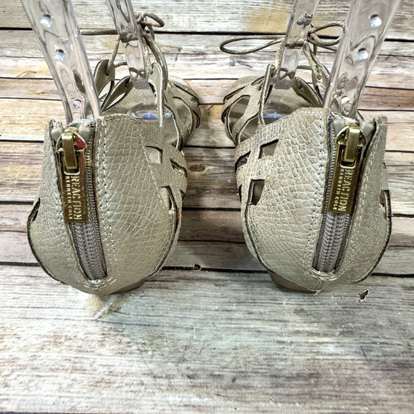 Reaction Kenneth Cole Golden Embossed Gladiator Lace Up Open Toe Sandals 9.5 - Picture 6 of 8